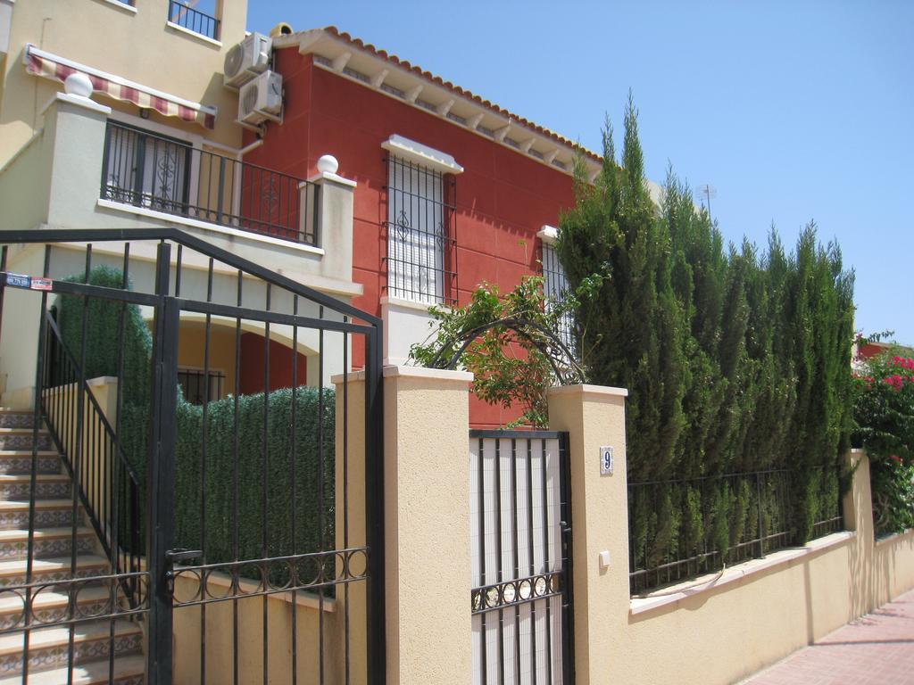 Bungalow Altos De La Bahia Τορεβιέχα Δωμάτιο φωτογραφία