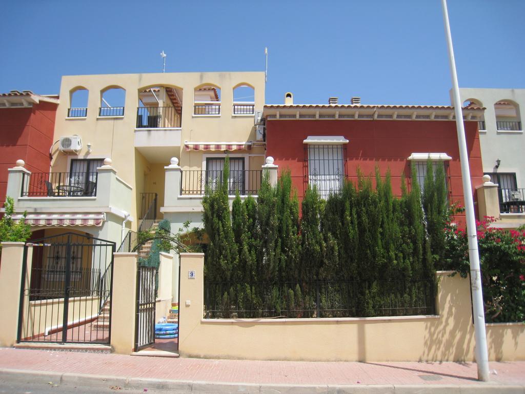 Bungalow Altos De La Bahia Τορεβιέχα Δωμάτιο φωτογραφία